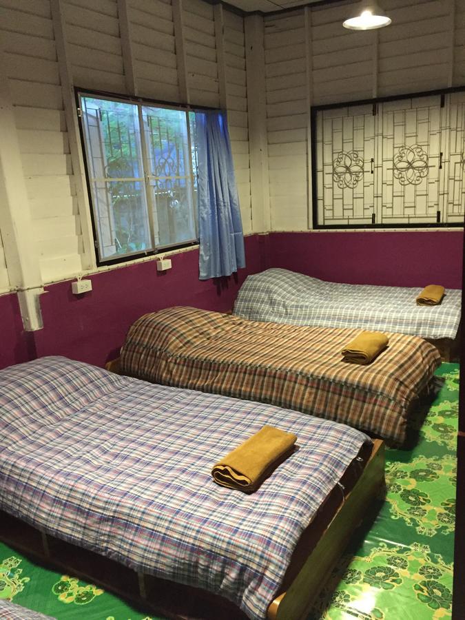 Bed Time Hostel Chiangrai เชียงราย ภายนอก รูปภาพ